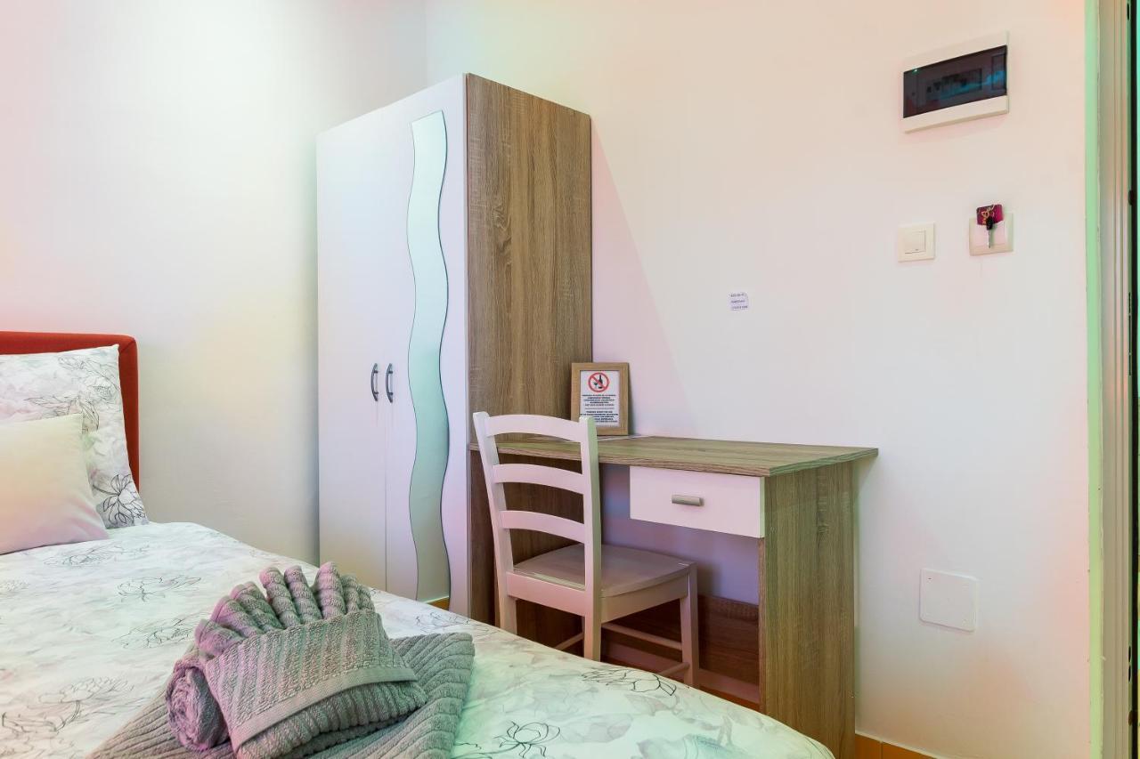 Guest House Slatki Snovi Knin Esterno foto