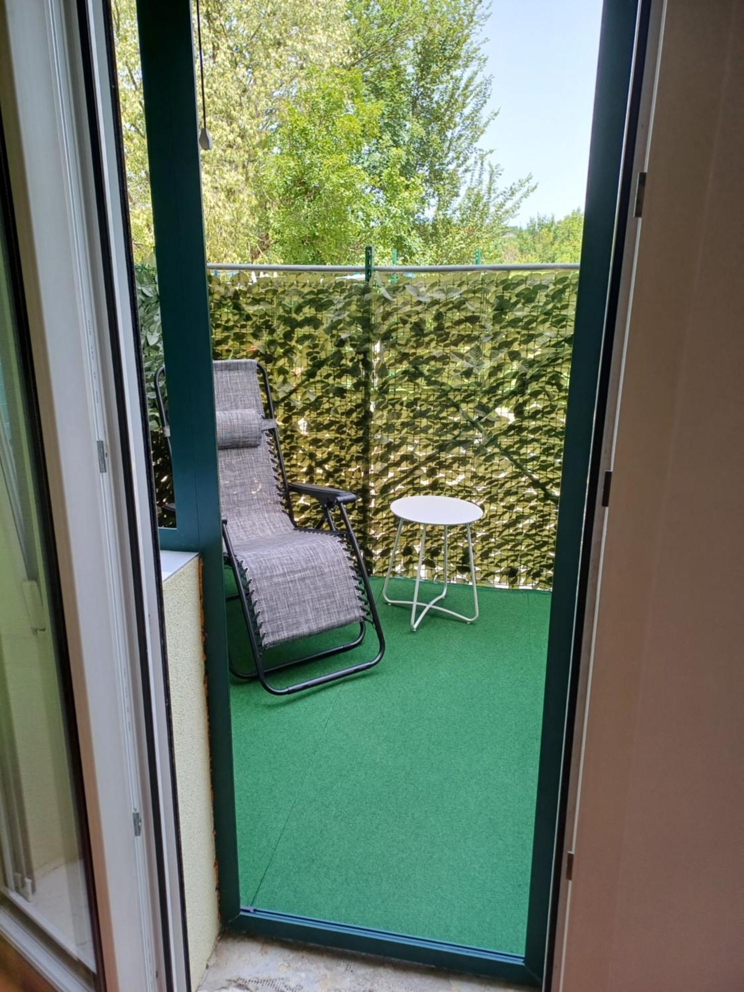 Guest House Slatki Snovi Knin Esterno foto